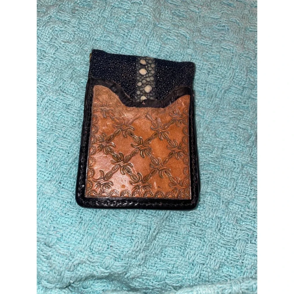 Four Shoes Leather Work Stingray shagreen Leather Money Clip Wallet Navy Tan